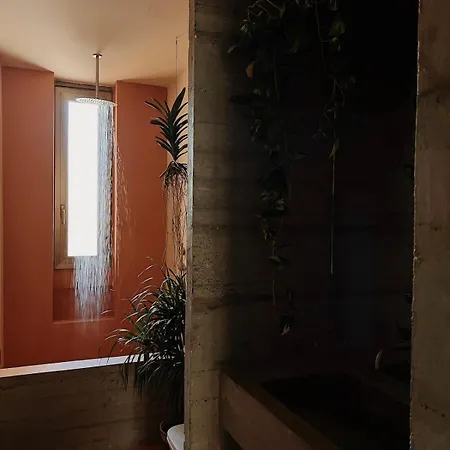 Botanical Modernist - Milanese Living